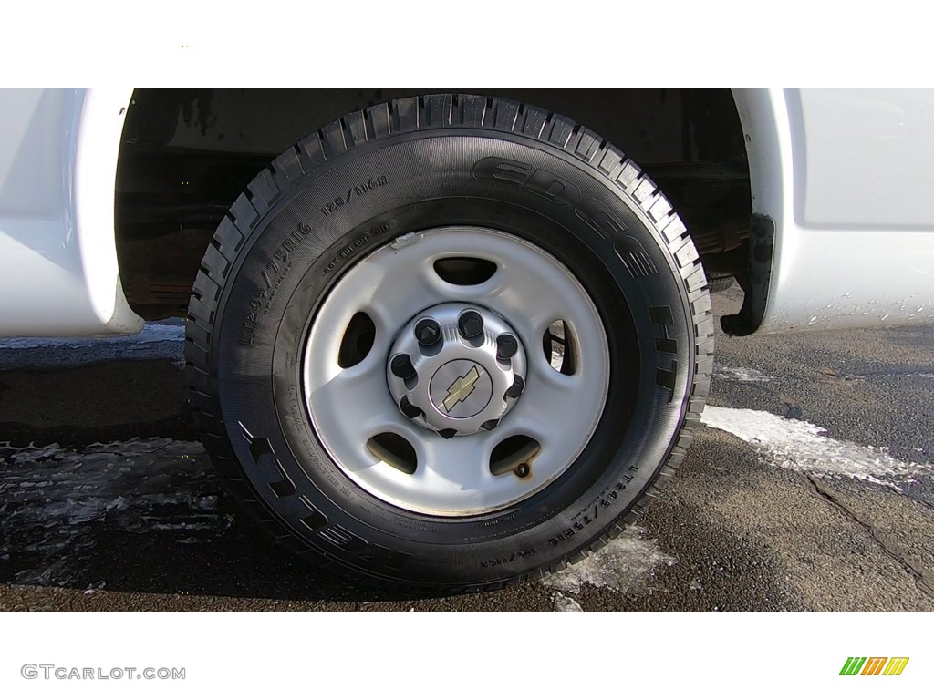 2013 Chevrolet Express 3500 Cargo Van Wheel Photo #140572485