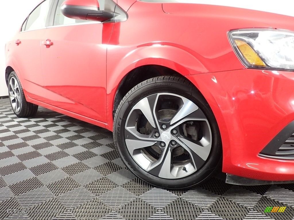2017 Chevrolet Sonic Premier Sedan Wheel Photo #140573408