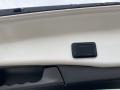 Super White - RAV4 XLE AWD Photo No. 30
