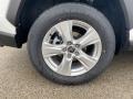 Super White - RAV4 XLE AWD Photo No. 31