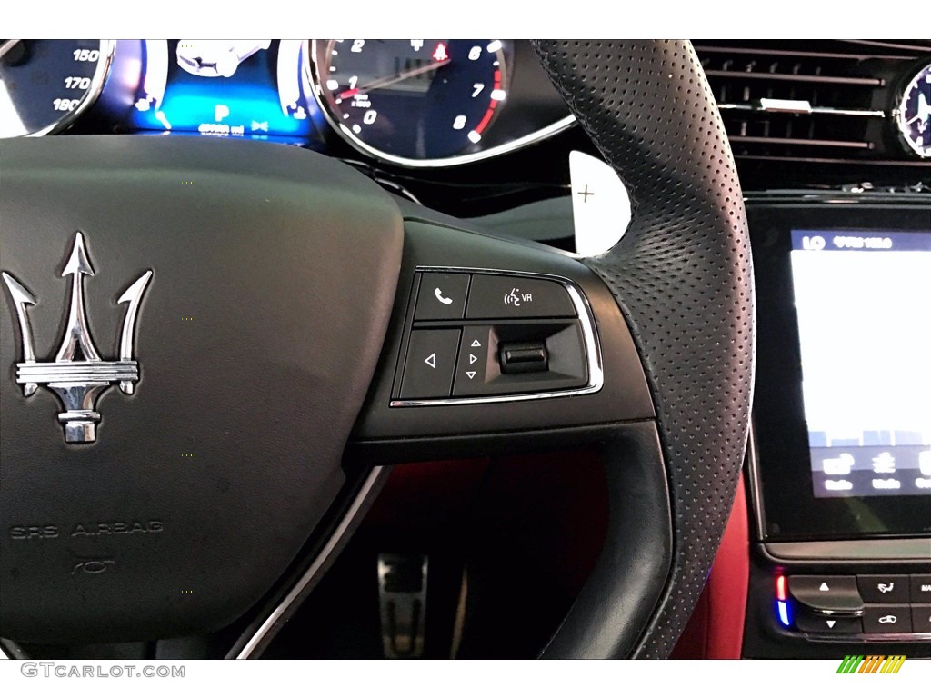 2017 Maserati Quattroporte S GrandSport Steering Wheel Photos