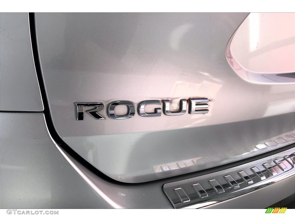2016 Nissan Rogue S Marks and Logos Photo #140576862