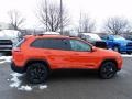 Spitfire Orange - Cherokee Altitude 4x4 Photo No. 4