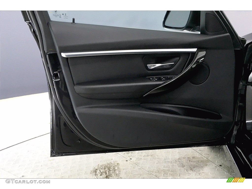 2018 3 Series 330i Sedan - Black Sapphire Metallic / Black photo #23