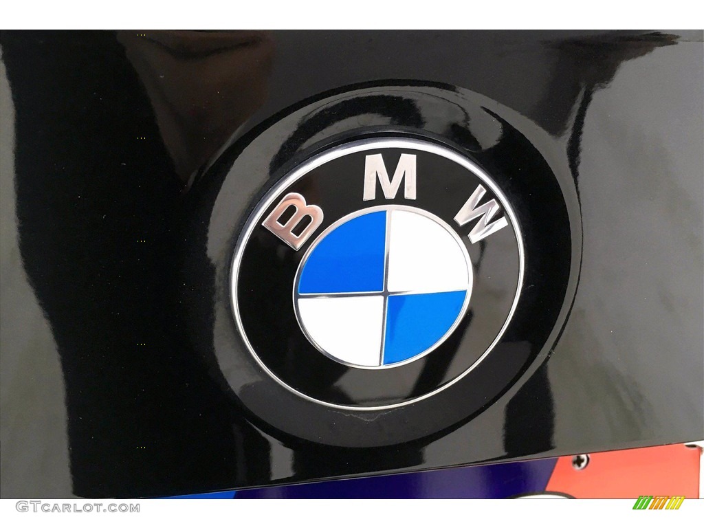 2018 3 Series 330i Sedan - Black Sapphire Metallic / Black photo #34