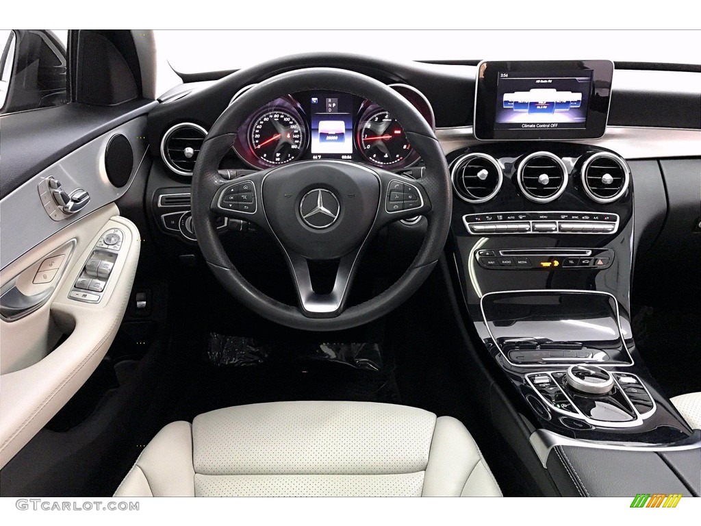 2018 Mercedes-Benz C 300 Sedan Crystal Grey/Black Dashboard Photo #140580489