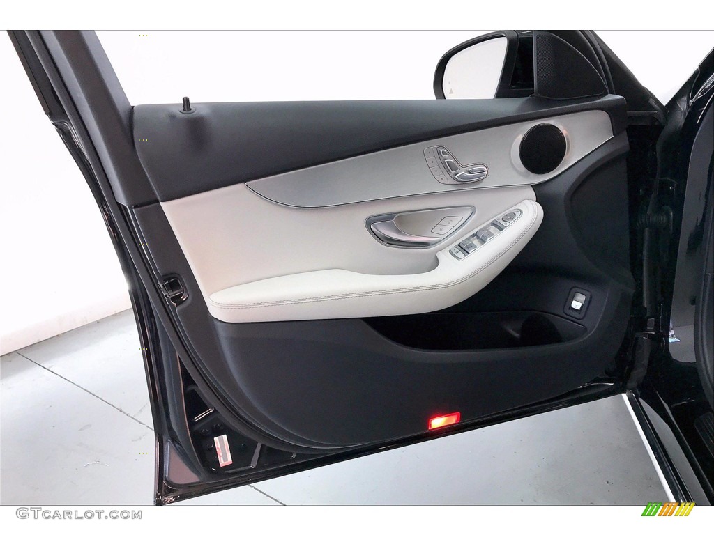 2018 Mercedes-Benz C 300 Sedan Crystal Grey/Black Door Panel Photo #140581077