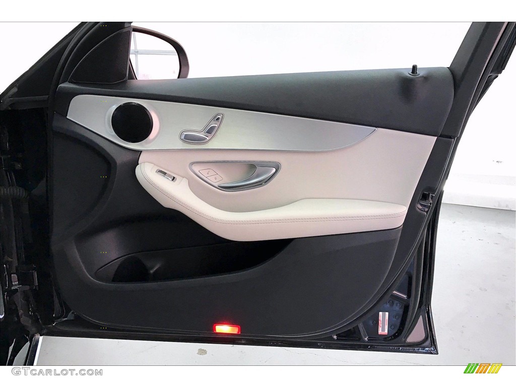 2018 Mercedes-Benz C 300 Sedan Crystal Grey/Black Door Panel Photo #140581095
