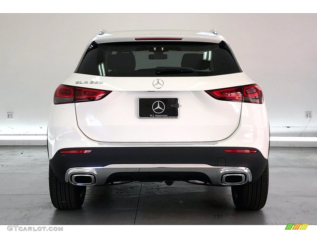 2021 GLA 250 - Polar White / Macchiato Beige photo #3