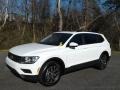 Pure White - Tiguan SE 4MOTION Photo No. 2