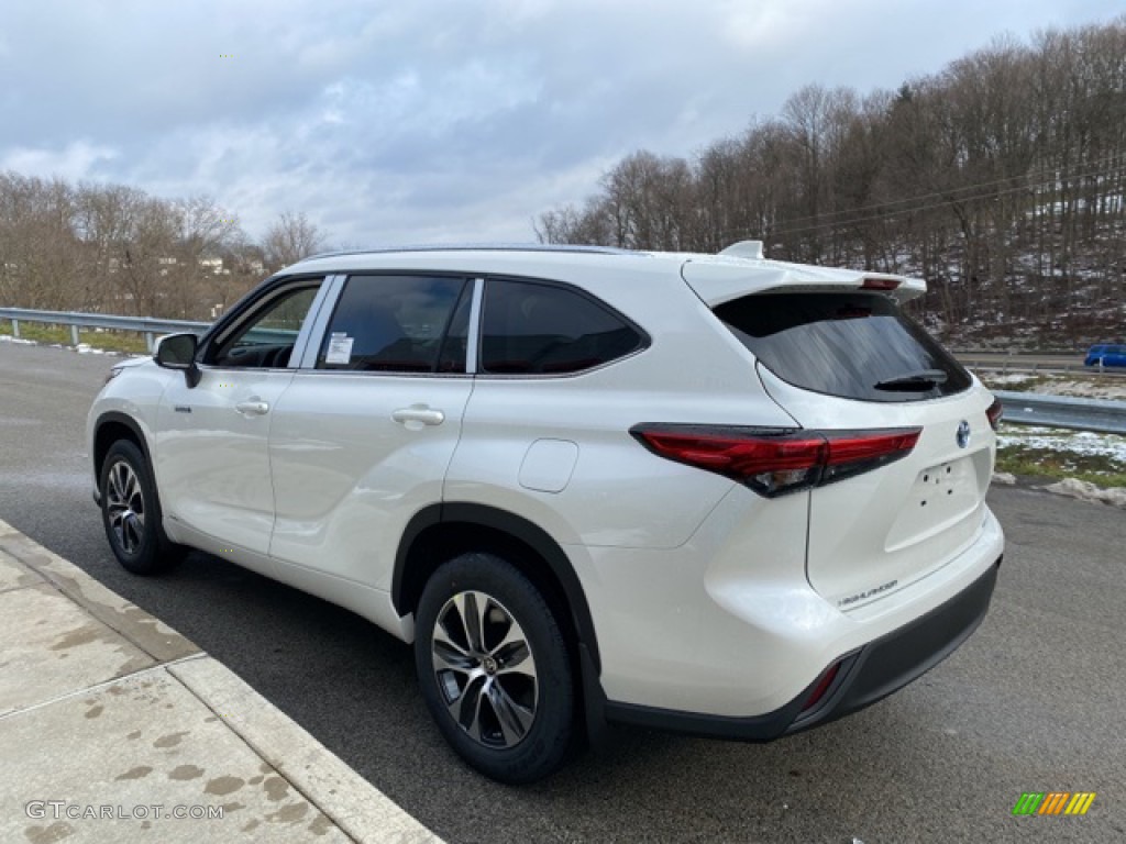 2021 Highlander Hybrid XLE AWD - Blizzard White Pearl / Black photo #2