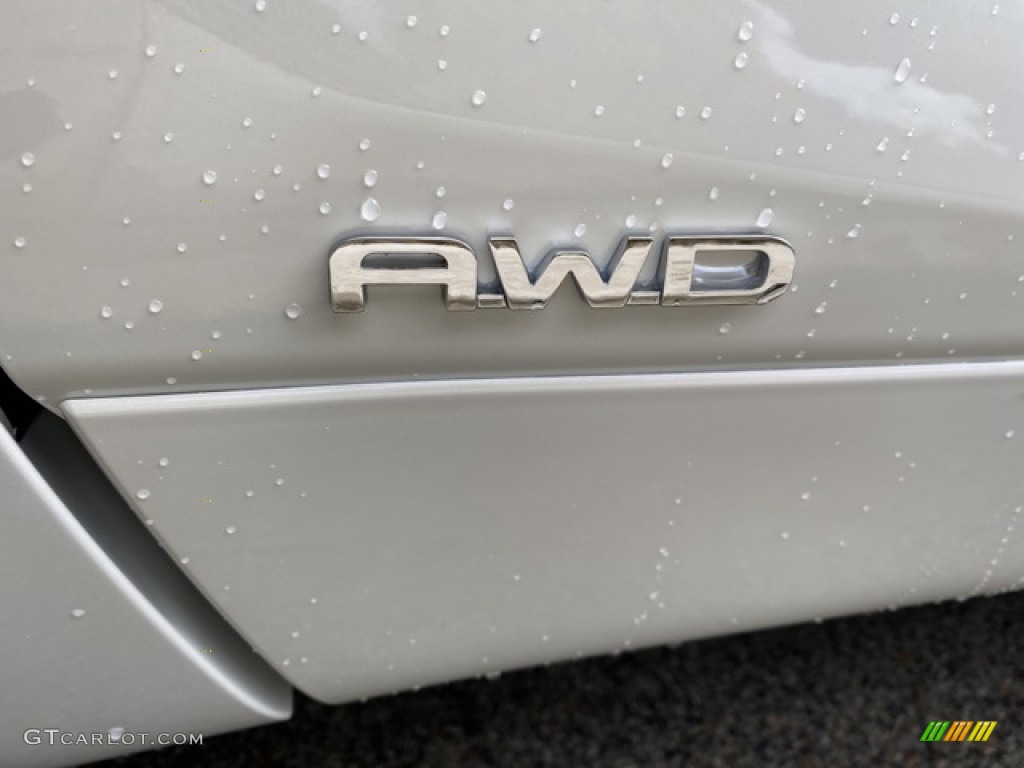 2021 Highlander Hybrid XLE AWD - Blizzard White Pearl / Black photo #27