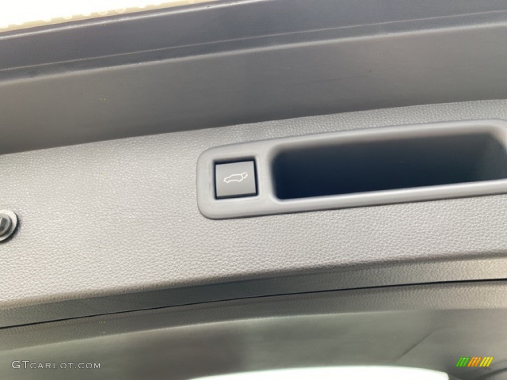 2021 Highlander Hybrid XLE AWD - Blizzard White Pearl / Black photo #38