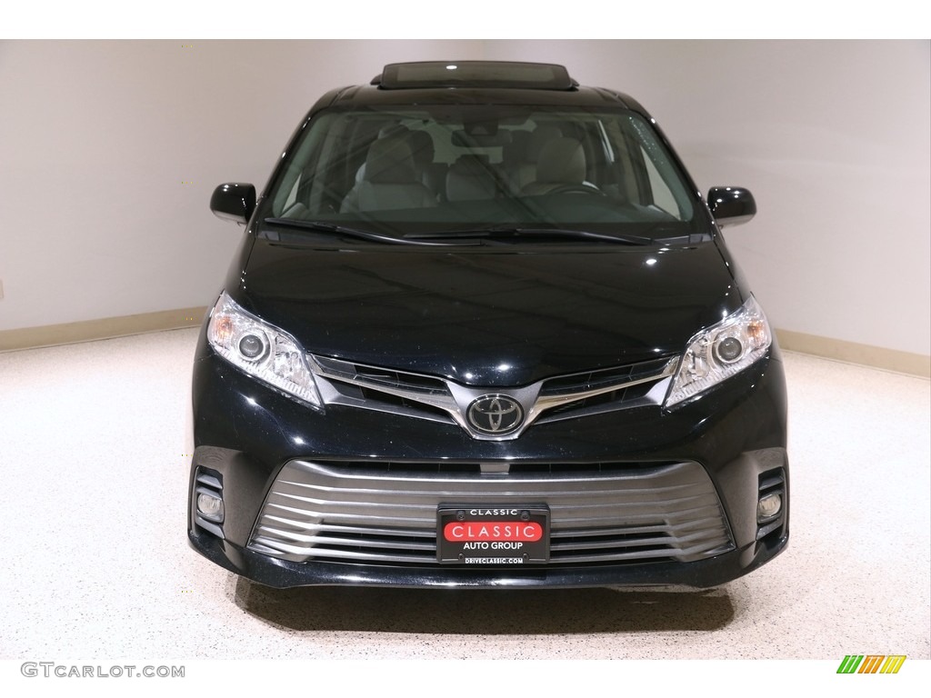 2020 Sienna XLE - Midnight Black Metallic / Ash photo #2