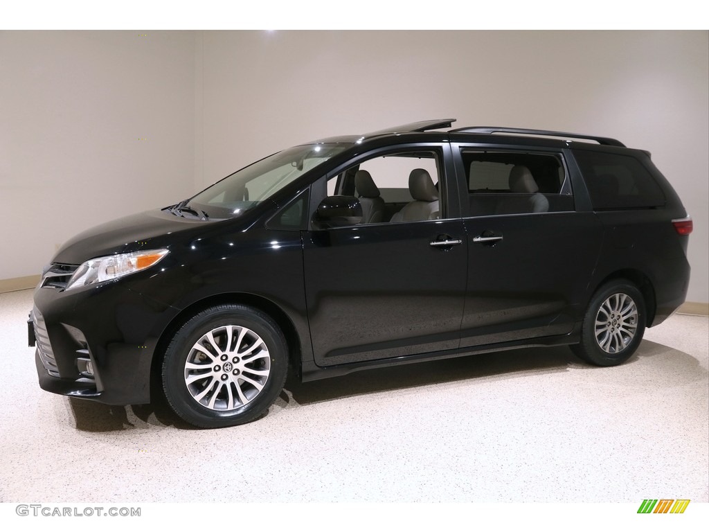 2020 Sienna XLE - Midnight Black Metallic / Ash photo #3