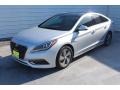 Front 3/4 View of 2017 Sonata Limited Hybrid