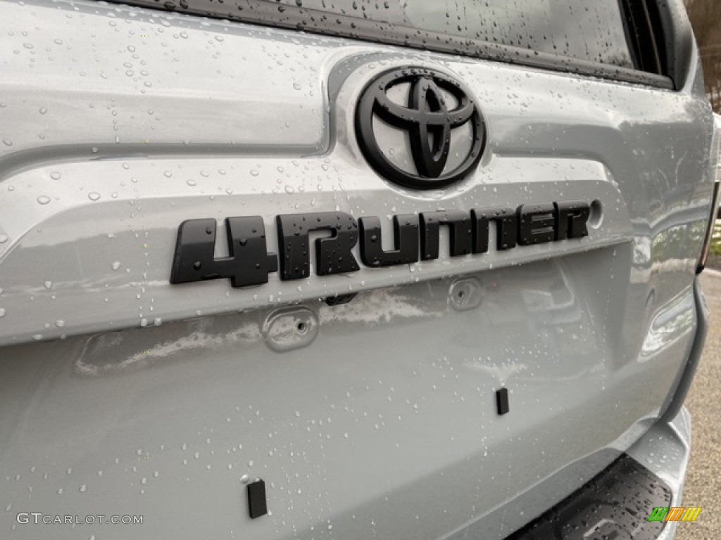 2021 Toyota 4Runner Trail Special Edition 4x4 Marks and Logos Photos
