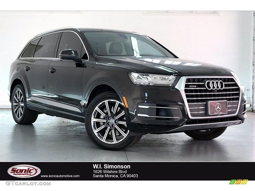 2017 Q7 3.0T quattro Premium Plus - Night Black / Black photo #1