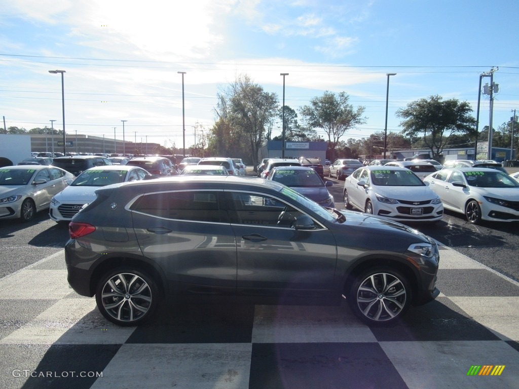 2019 X2 xDrive28i - Mineral Grey Metallic / Black photo #3