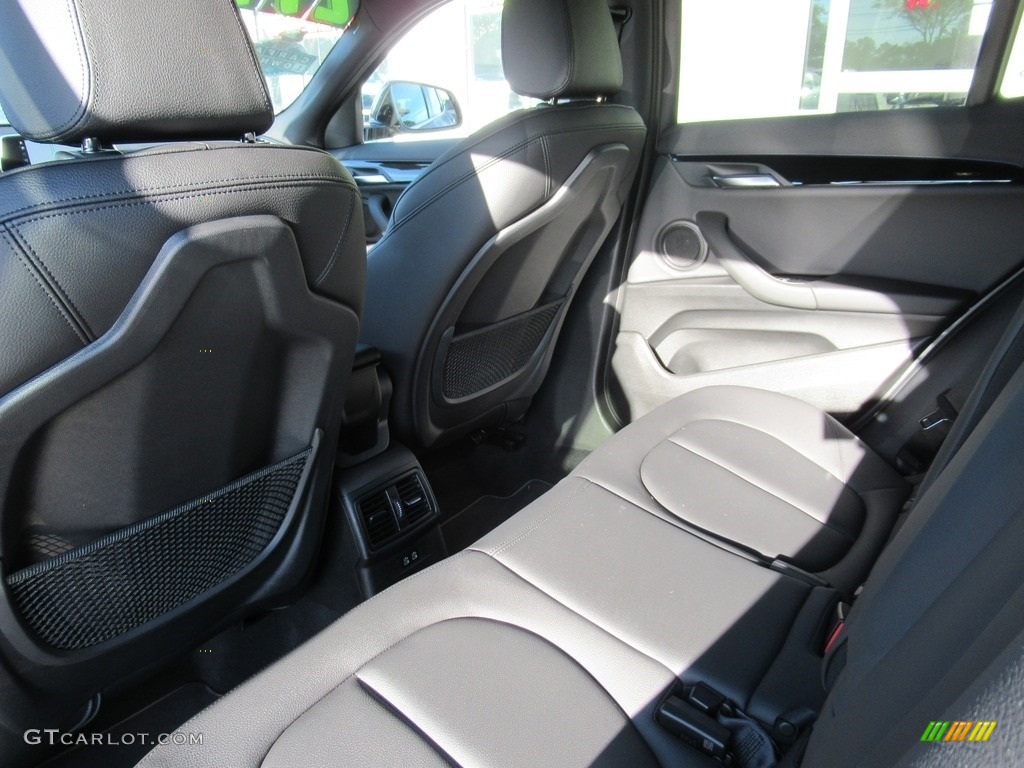 2019 X2 xDrive28i - Mineral Grey Metallic / Black photo #10