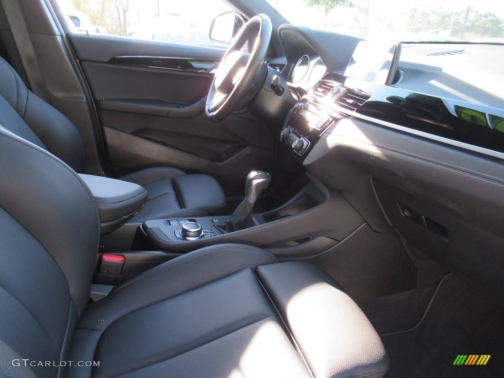 2019 X2 xDrive28i - Mineral Grey Metallic / Black photo #11