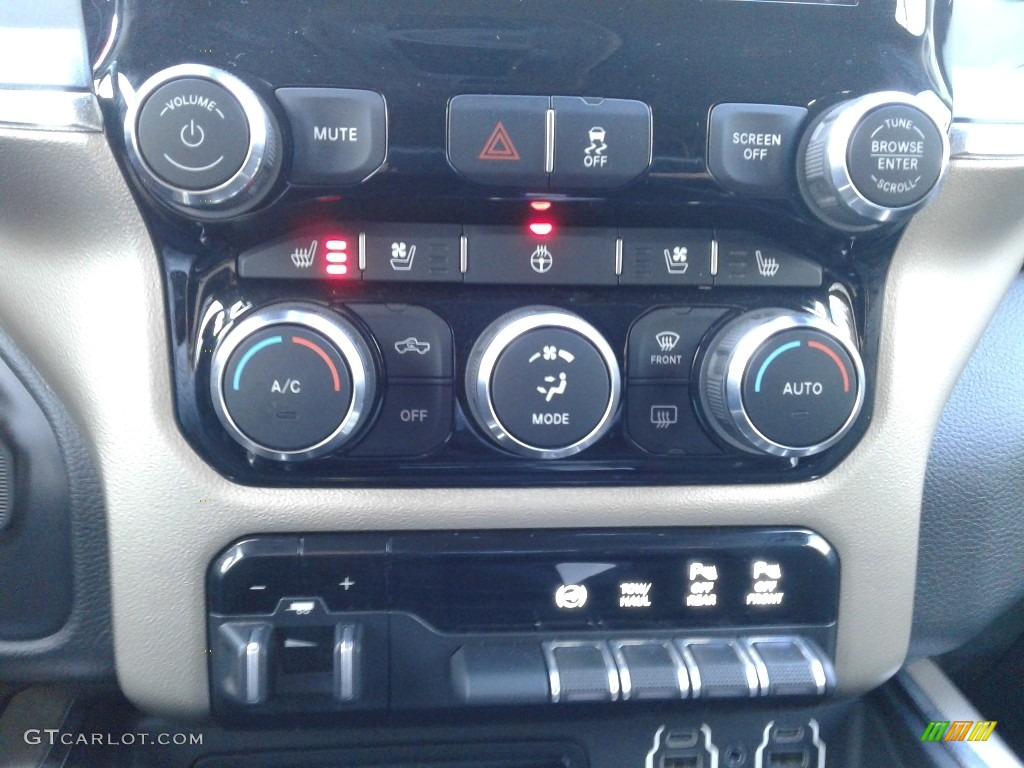 2019 Ram 3500 Laramie Crew Cab 4x4 Controls Photo #140600011