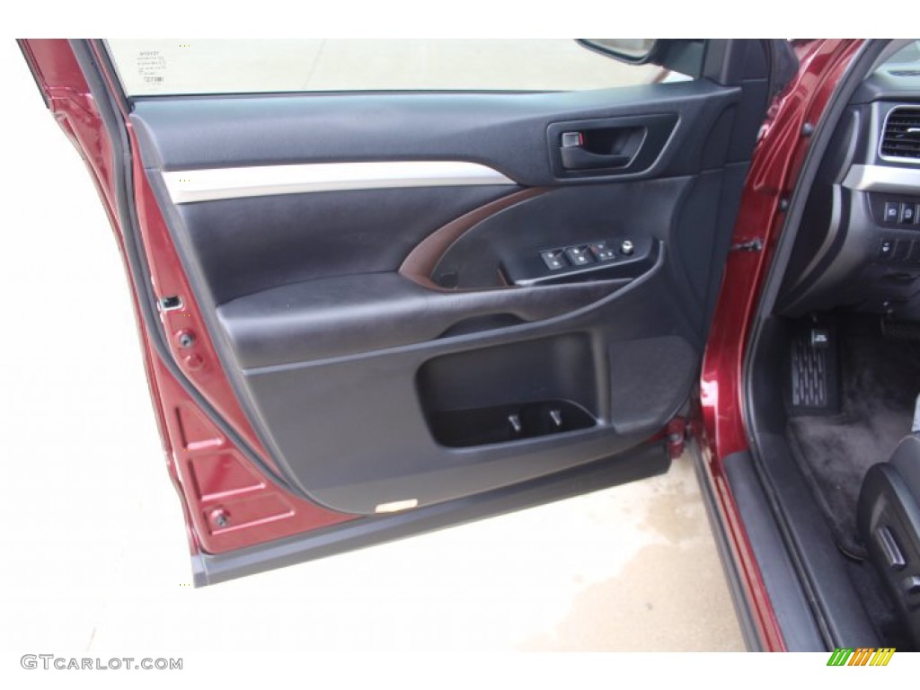 2017 Toyota Highlander LE Black Door Panel Photo #140600356