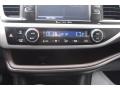 Black Controls Photo for 2017 Toyota Highlander #140600506