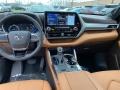 Glazed Caramel Interior Photo for 2021 Toyota Highlander #140601148