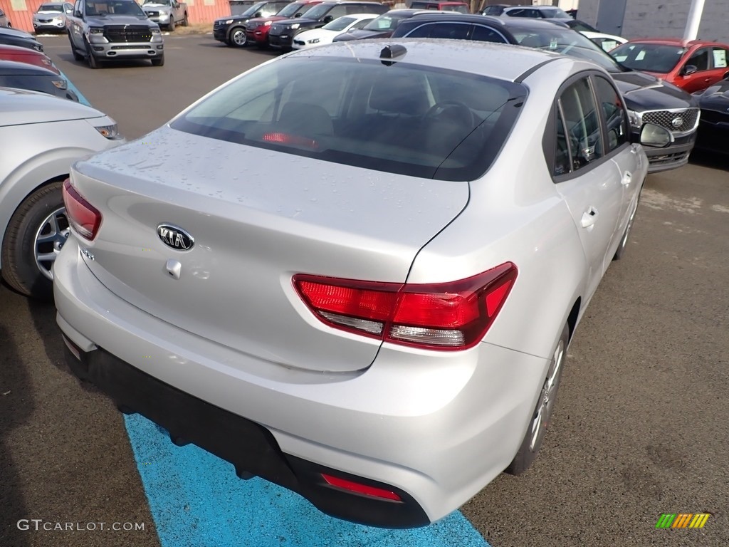 2020 Rio LX - Silky Silver / Black photo #2