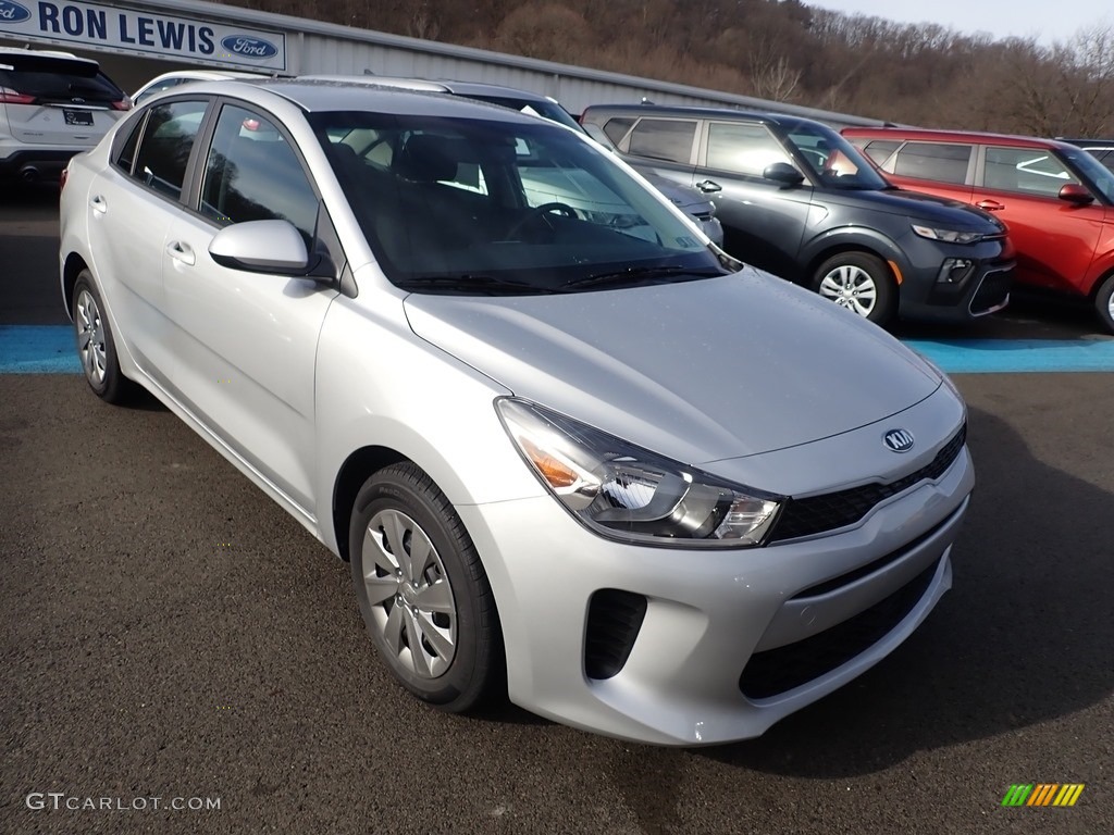 2020 Rio LX - Silky Silver / Black photo #3