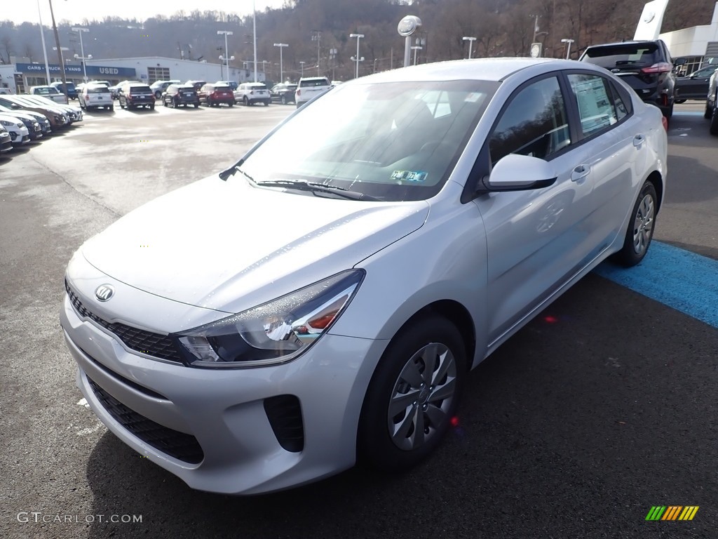 2020 Rio LX - Silky Silver / Black photo #4