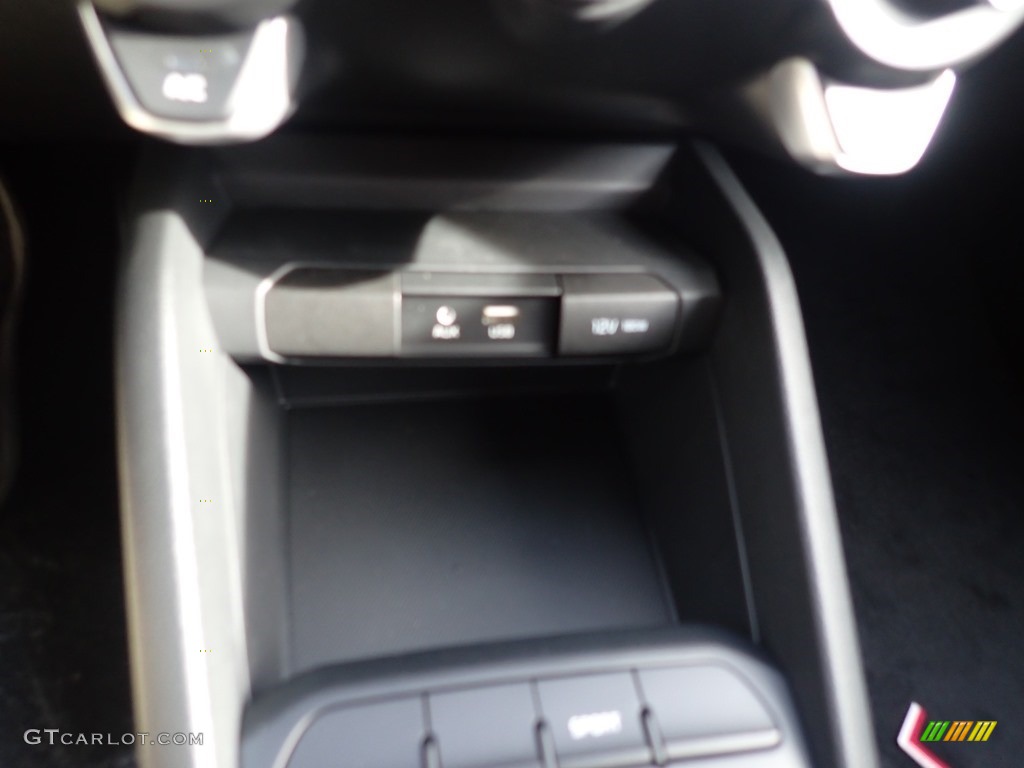 2020 Rio LX - Silky Silver / Black photo #18