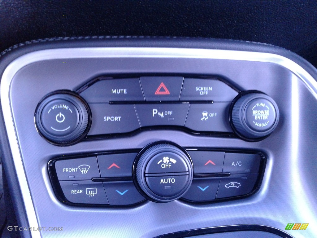 2021 Dodge Challenger R/T Shaker Controls Photo #140601700