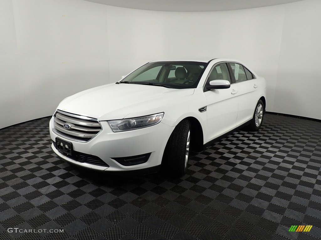 2013 Taurus SEL AWD - Oxford White / Dune photo #7