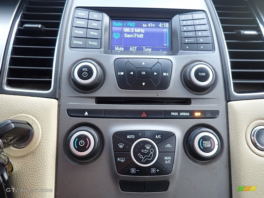 2013 Taurus SEL AWD - Oxford White / Dune photo #25