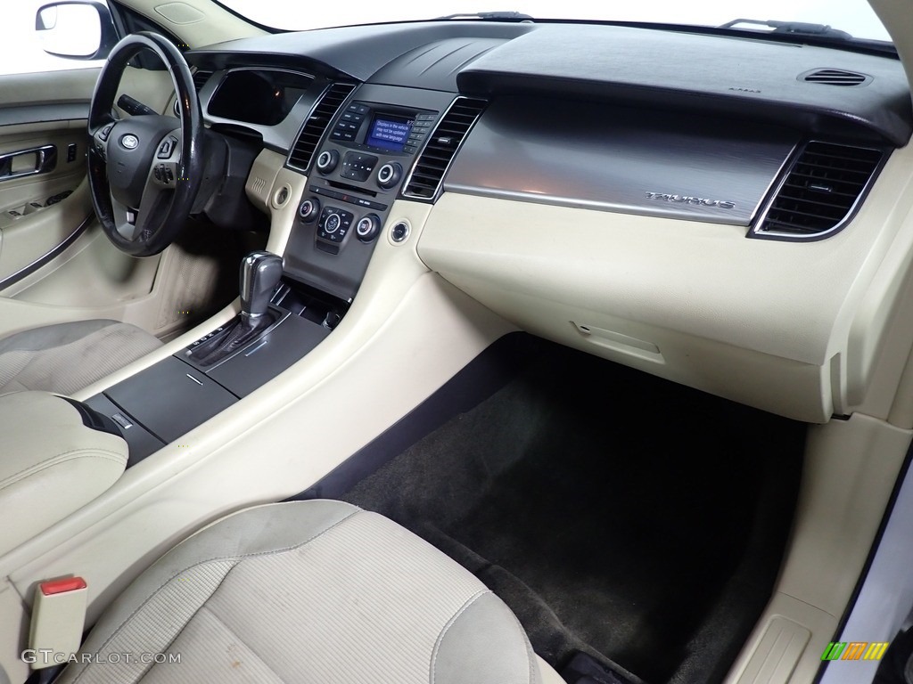 2013 Taurus SEL AWD - Oxford White / Dune photo #37