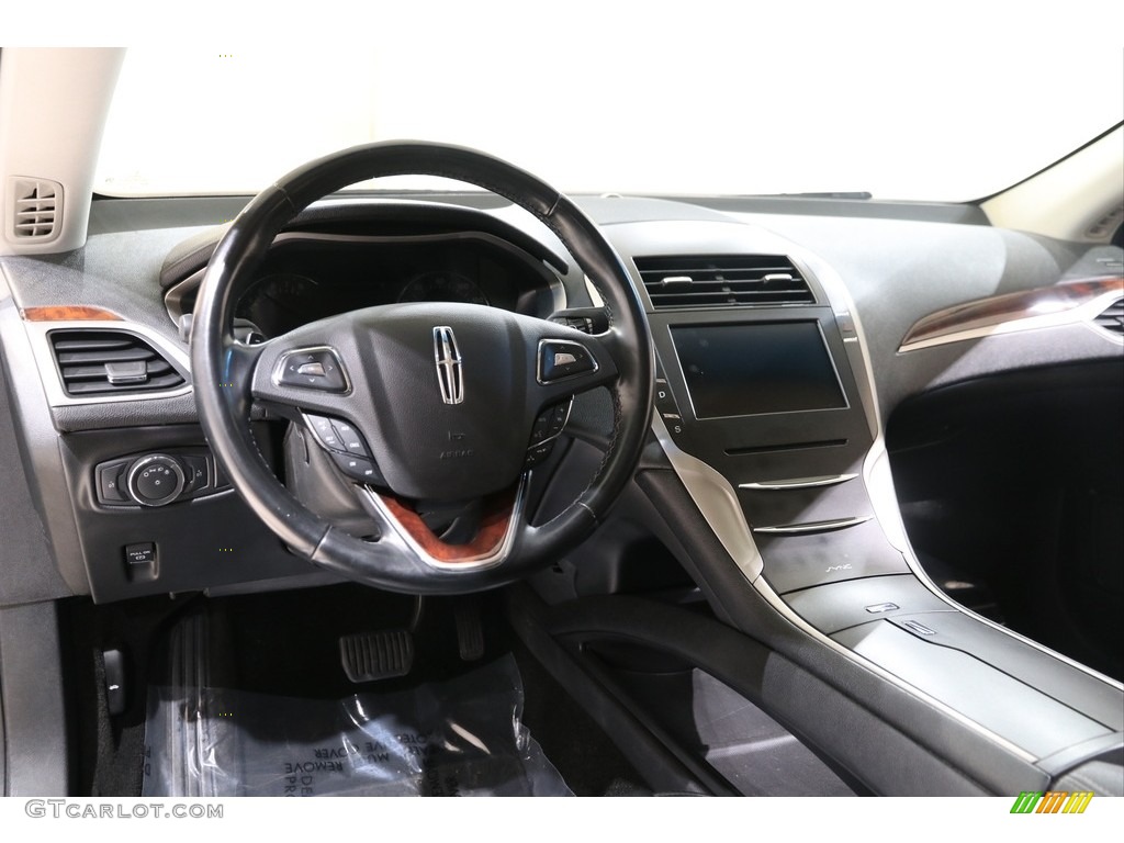 2016 Lincoln MKZ 2.0 Ebony Dashboard Photo #140605543