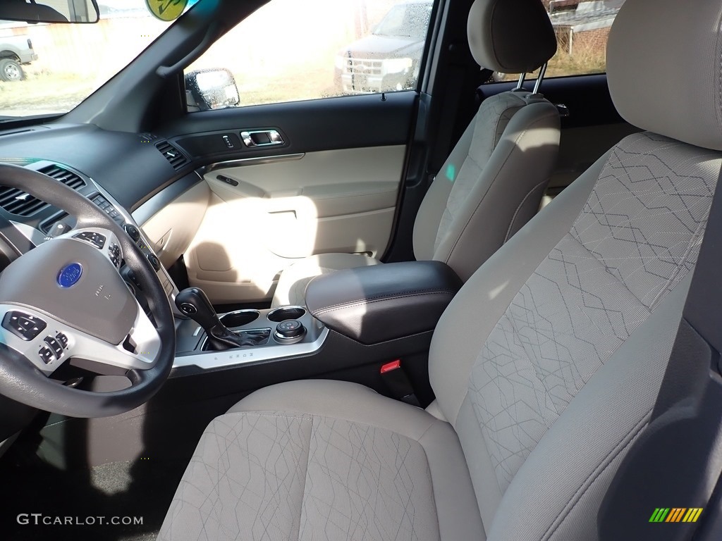 2014 Explorer 4WD - Oxford White / Medium Light Stone photo #12
