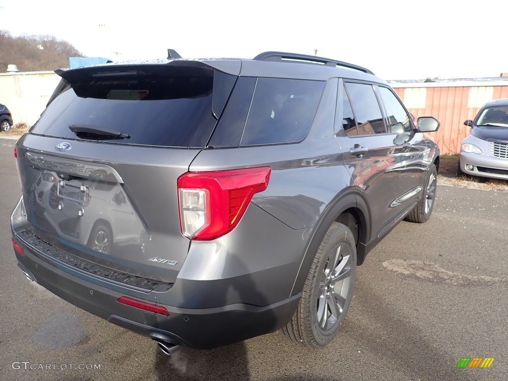2021 Explorer XLT 4WD - Carbonized Gray Metallic / Light Slate photo #2