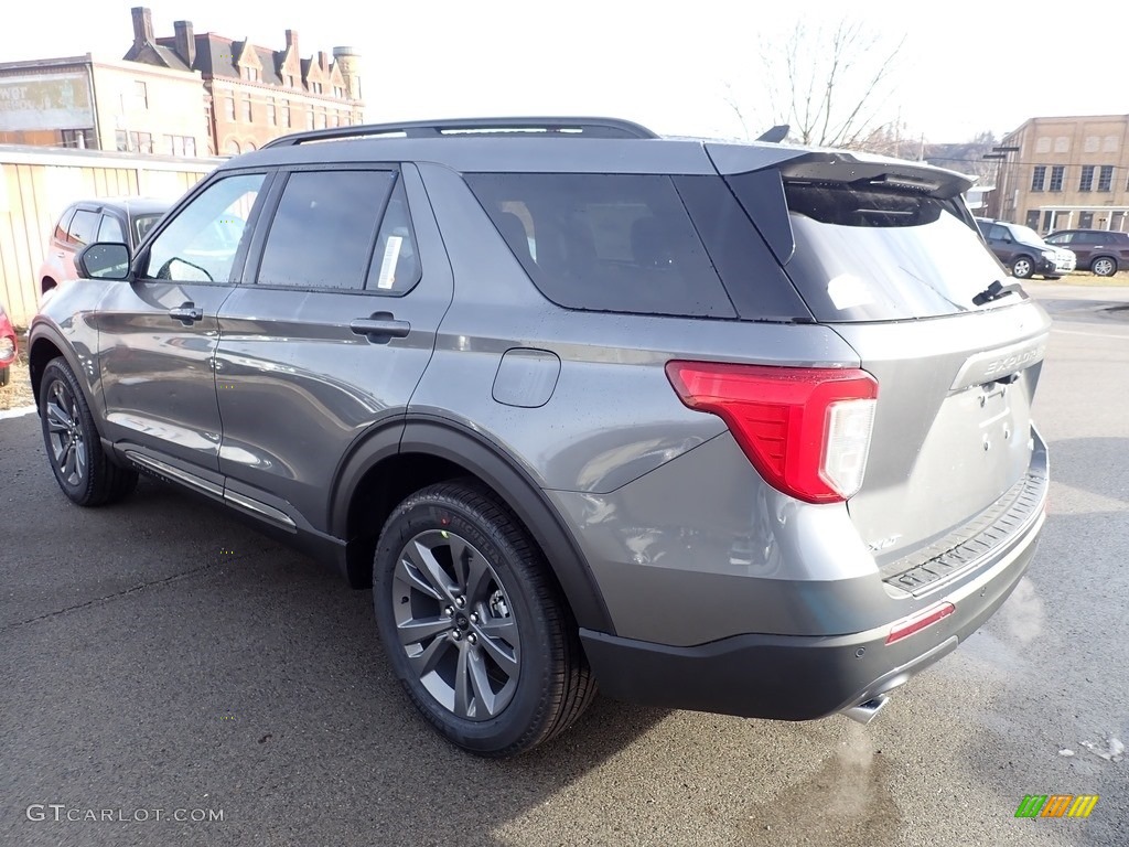 2021 Explorer XLT 4WD - Carbonized Gray Metallic / Light Slate photo #7