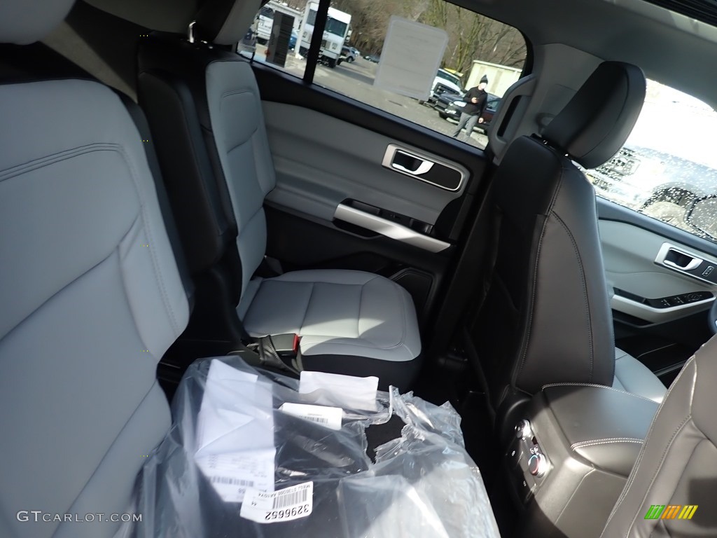2021 Explorer XLT 4WD - Carbonized Gray Metallic / Light Slate photo #9