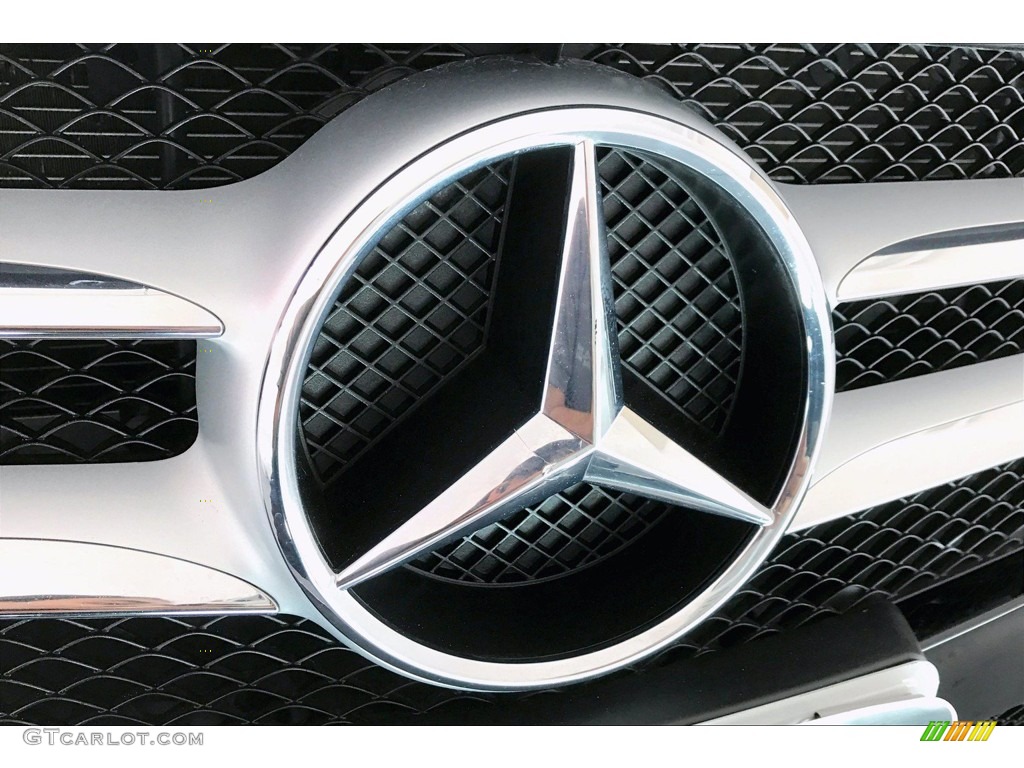 2016 Mercedes-Benz C 300 Sedan Marks and Logos Photo #140614102