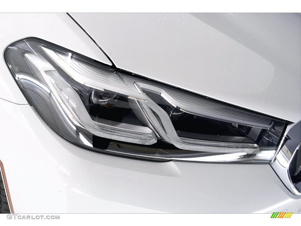 2021 5 Series 540i Sedan - Alpine White / Black photo #14