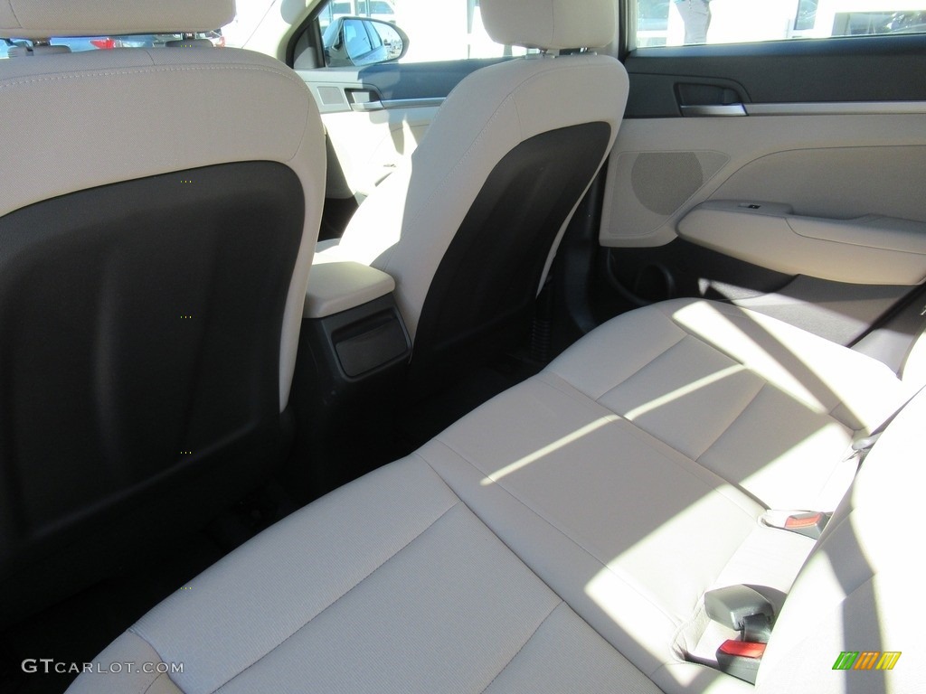 2018 Elantra SEL - Mineral Beige / Beige photo #11