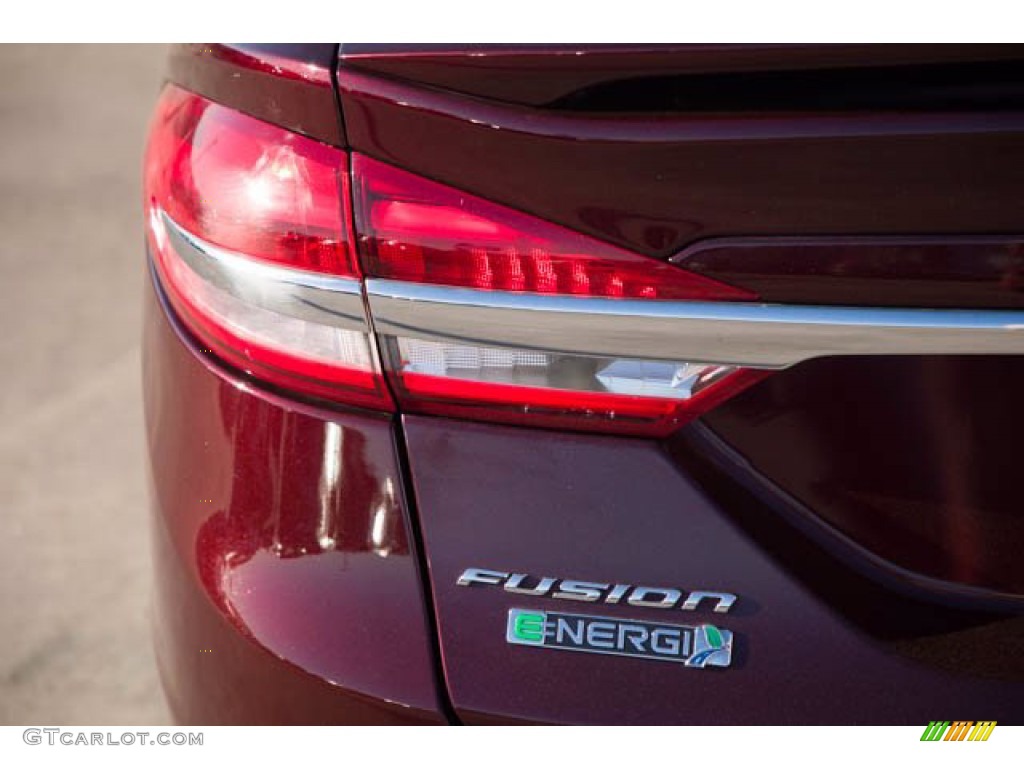 2017 Ford Fusion Energi Titanium Marks and Logos Photos
