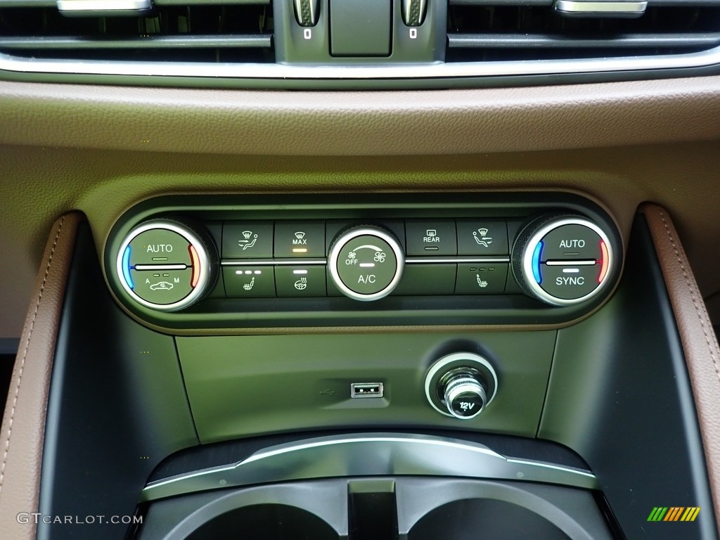 2021 Alfa Romeo Stelvio Sprint AWD Controls Photo #140624966