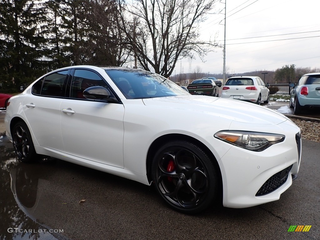 2021 Giulia TI Sport AWD - Alfa White / Black/Red photo #3