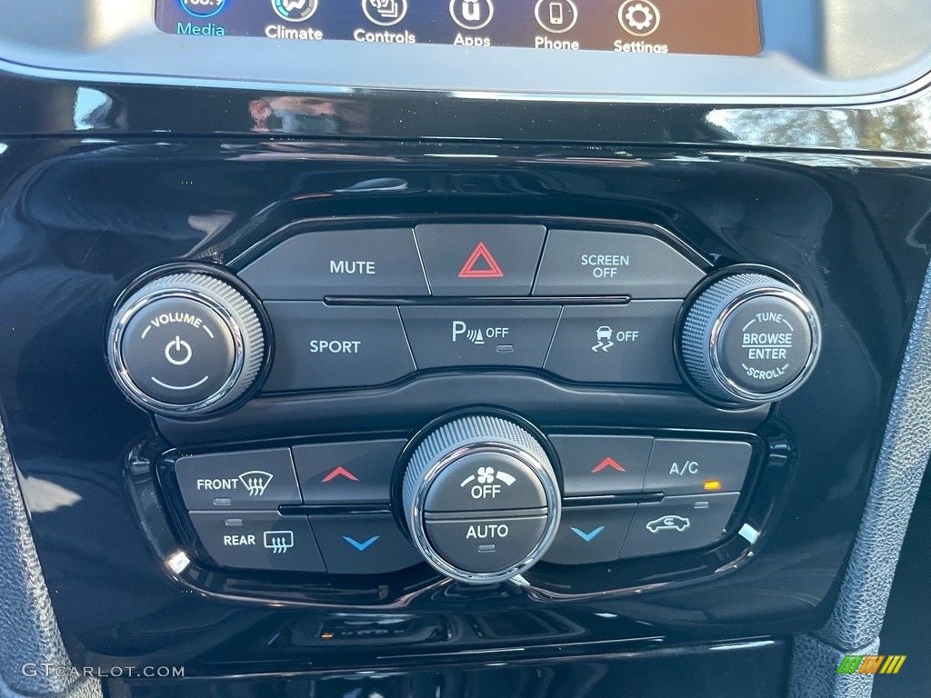 2021 Chrysler 300 S Controls Photo #140627798