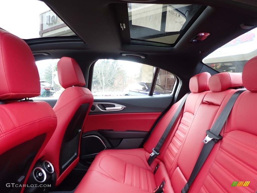 Black/Red Interior 2021 Alfa Romeo Giulia TI AWD Photo #140629721